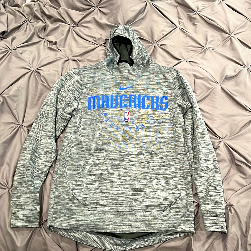 NBA Nike Dri-fit Dallas Mavericks Hoodie - Small